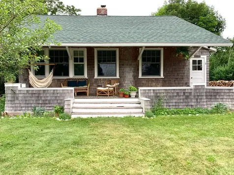 1081 State Road West Tisbury MA 02575