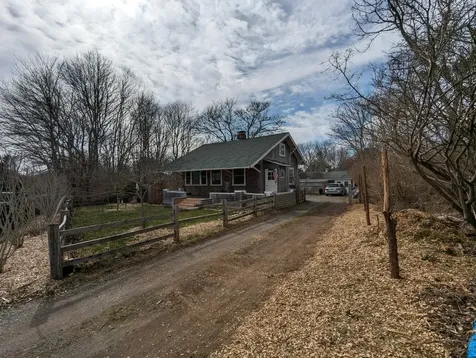 1081 State Road West Tisbury MA 02575