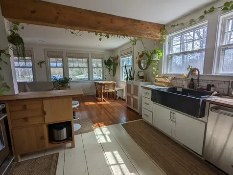 1081 State Road West Tisbury MA 02575