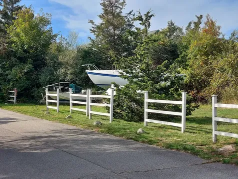 31 Second Avenue Oak Bluffs MA 02557