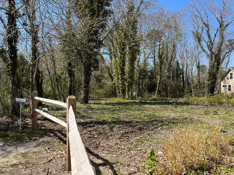 92 Rogers Farm Road Vineyard Haven MA 02568