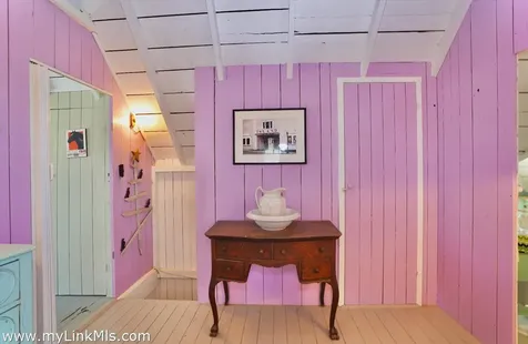 9 Brunswick Avenue Oak Bluffs MA 02557