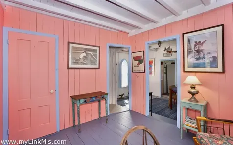 9 Brunswick Avenue Oak Bluffs MA 02557