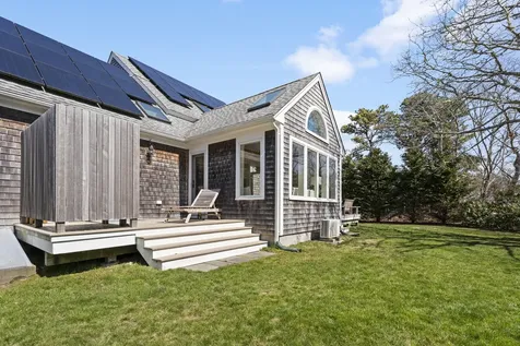 5 Marsh Hawk Circle Edgartown MA 02539