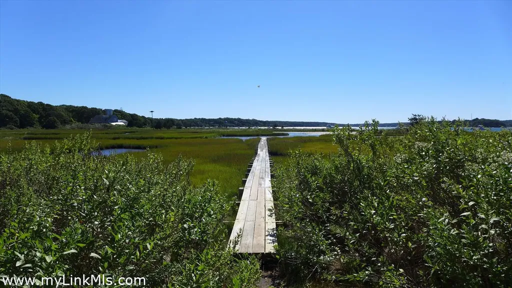 34 Windemere Road Oak Bluffs MA 02557