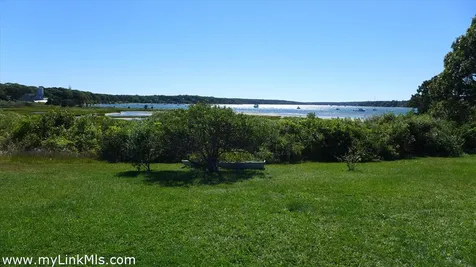 34 Windemere Road Oak Bluffs MA 02557