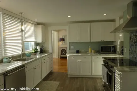 34 Windemere Road Oak Bluffs MA 02557