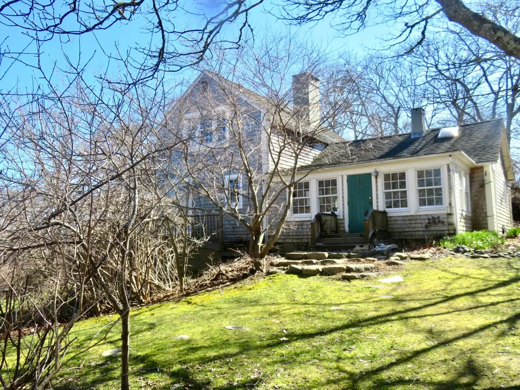 832 State Road Aquinnah MA 02535