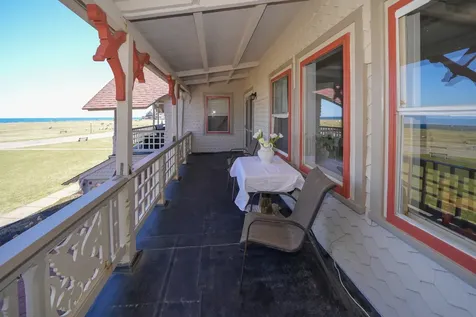 61 Ocean Avenue Oak Bluffs MA 02557