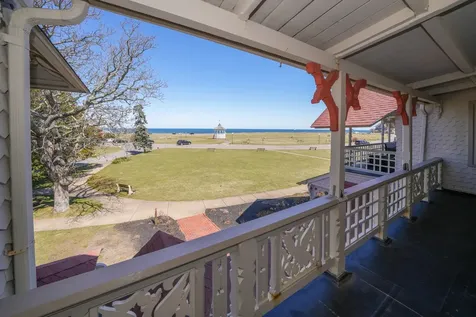 61 Ocean Avenue Oak Bluffs MA 02557