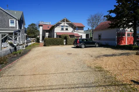 61 Ocean Avenue Oak Bluffs MA 02557