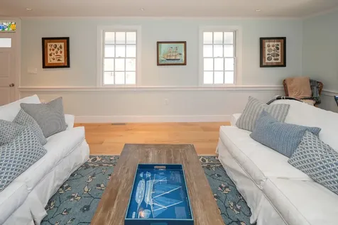 30 Namas Avenue Oak Bluffs MA 02557
