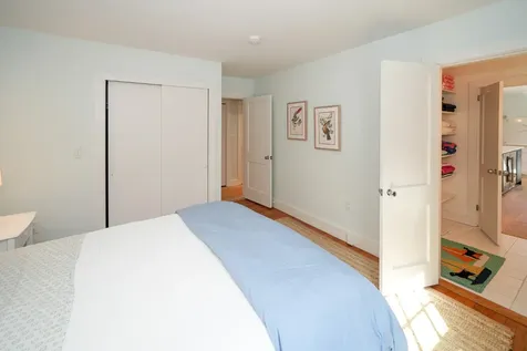 30 Namas Avenue Oak Bluffs MA 02557