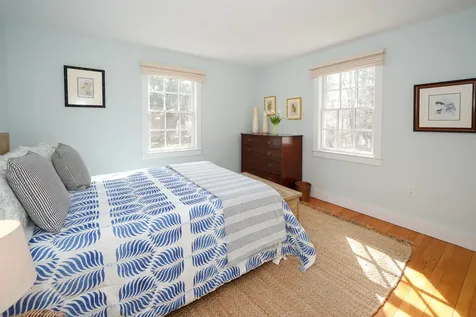 30 Namas Avenue Oak Bluffs MA 02557
