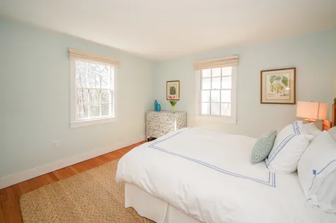 30 Namas Avenue Oak Bluffs MA 02557