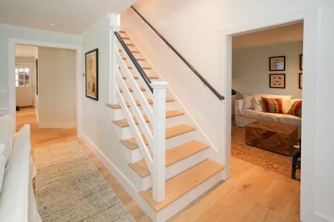 30 Namas Avenue Oak Bluffs MA 02557