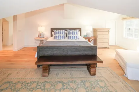 30 Namas Avenue Oak Bluffs MA 02557