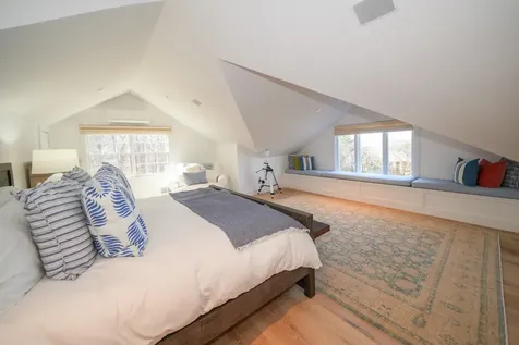 30 Namas Avenue Oak Bluffs MA 02557