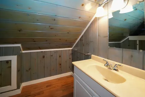 25 Menahan Street Oak Bluffs MA 02557