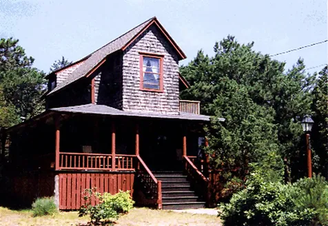 6 Arlington Avenue Oak Bluffs MA 02557