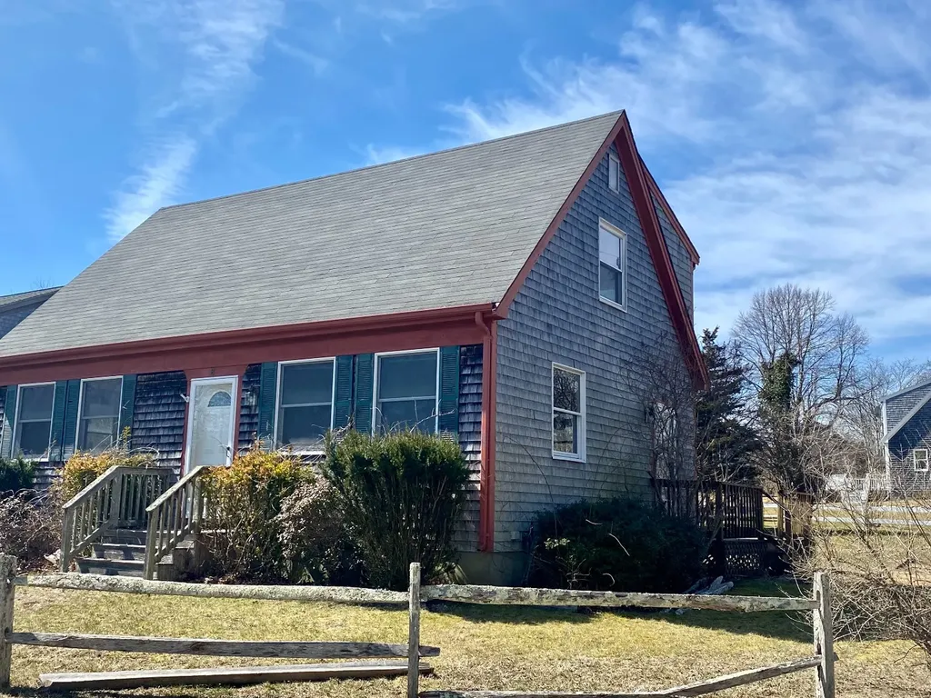 8 Franklin Street Extension Oak Bluffs MA 02557