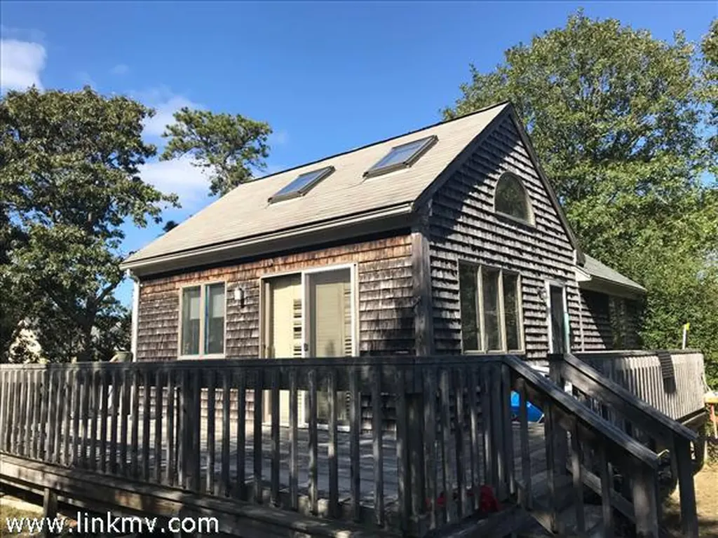 52 Tenth Street North Edgartown MA 02539