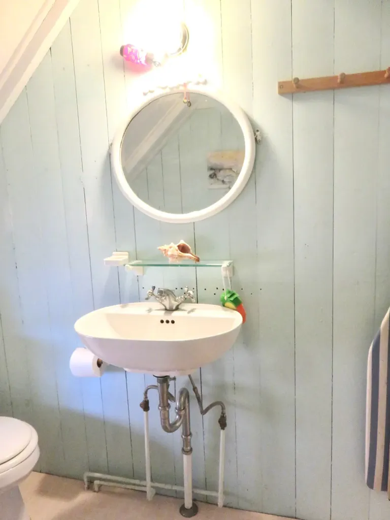 10 Siloam Avenue Oak Bluffs MA 02557