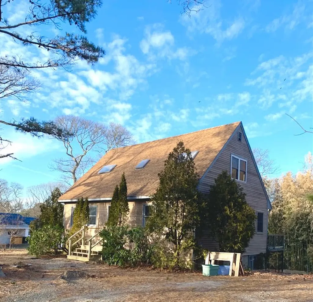 125 Tellette Street Oak Bluffs MA 02557