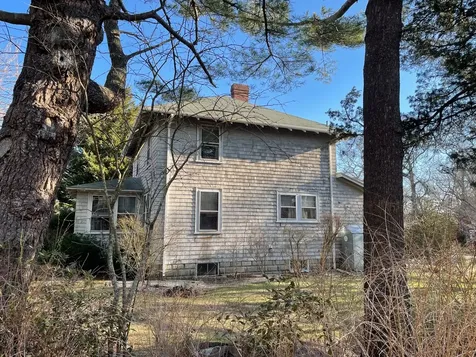 5 Pine Tree Lane Vineyard Haven MA 02568