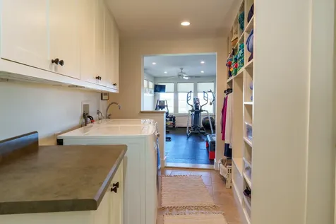 84 Mattakesett Way Edgartown MA 02539