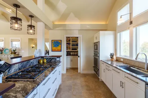 84 Mattakesett Way Edgartown MA 02539