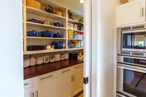 84 Mattakesett Way Edgartown MA 02539