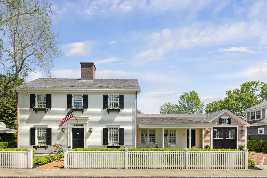 55 North Summer Street Edgartown MA 02539