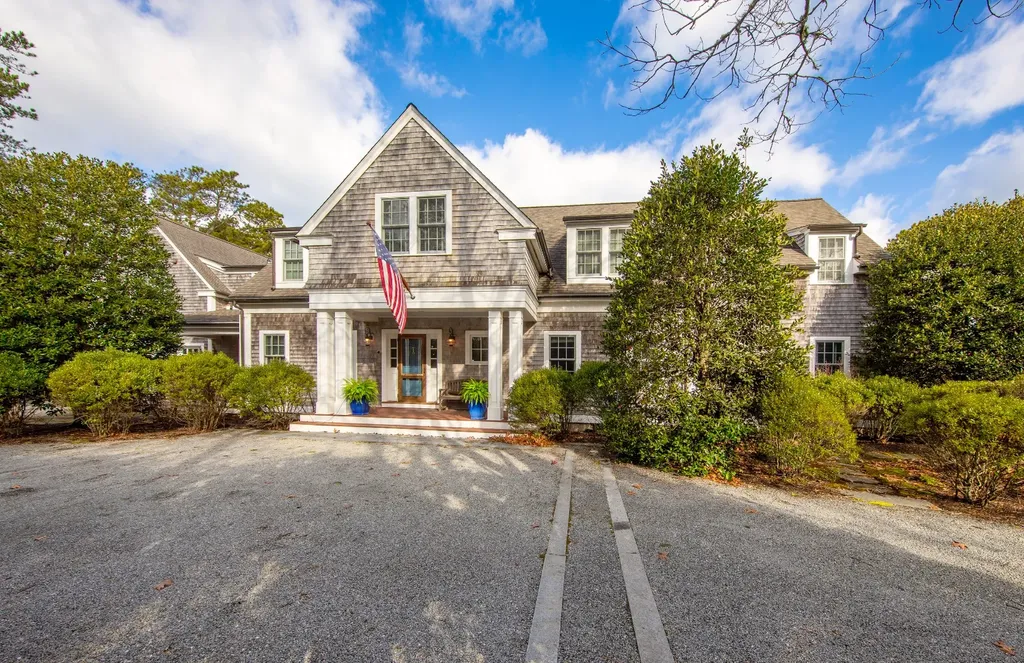 59 Hagerty Drive Vineyard Haven MA 02568