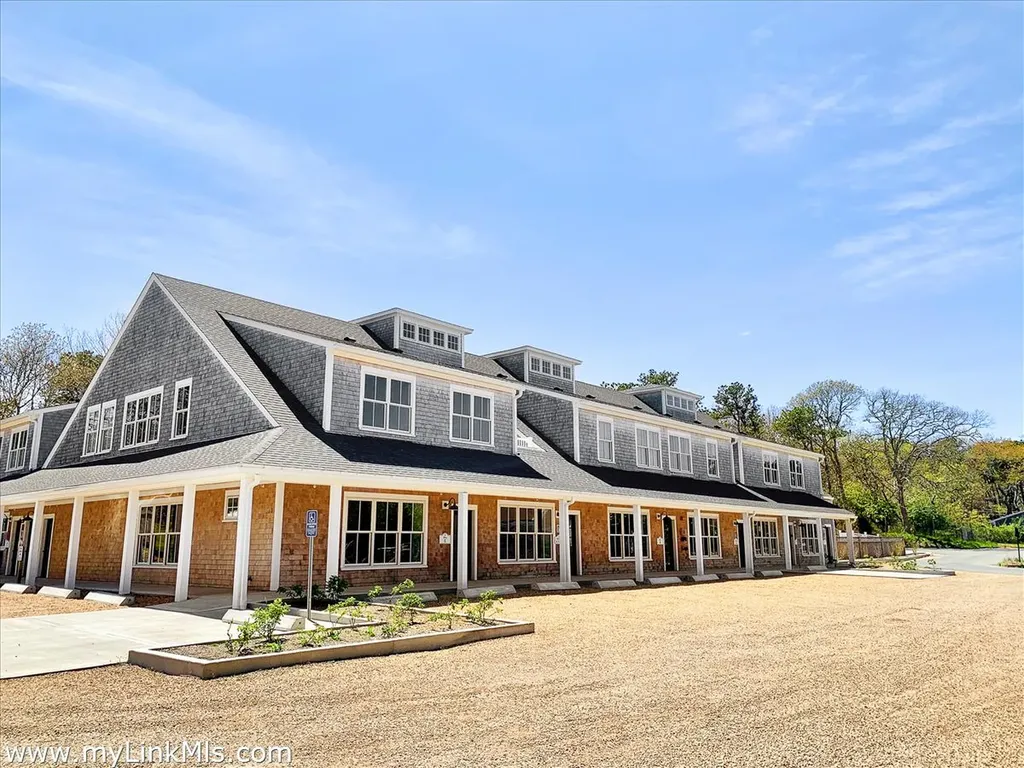 One Mariners Landing Edgartown MA 02539