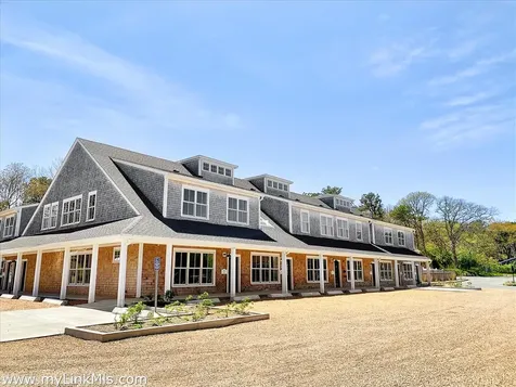 One Mariners Landing Edgartown MA 02539