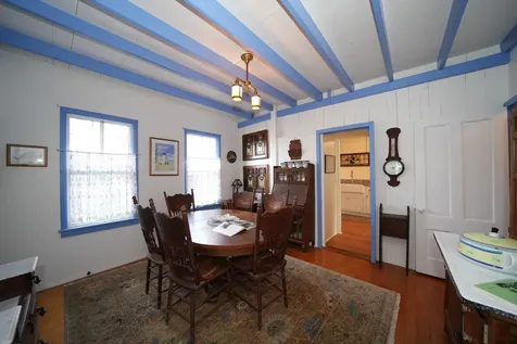 8 Clinton Avenue Oak Bluffs MA 02557