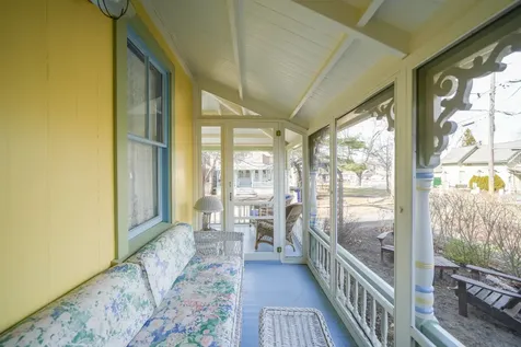 8 Clinton Avenue Oak Bluffs MA 02557