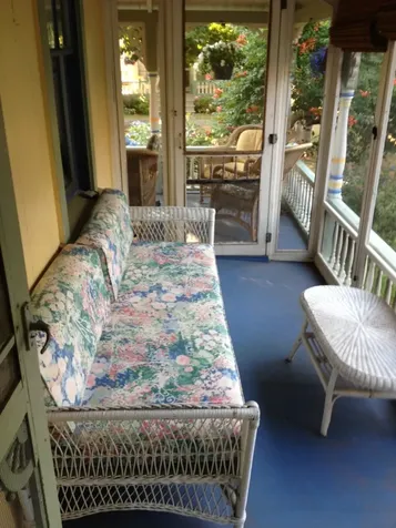 8 Clinton Avenue Oak Bluffs MA 02557