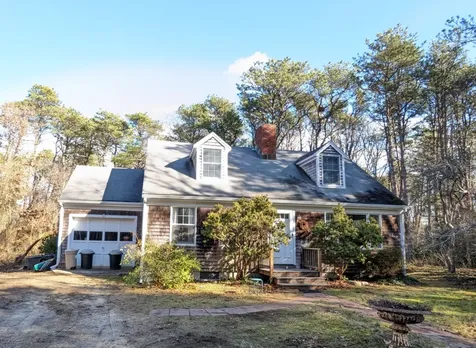 165 Weaver Lane Vineyard Haven MA 02568