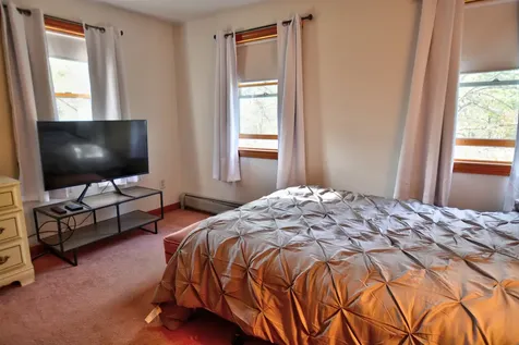 11 Strawberry Lane Oak Bluffs MA 02575