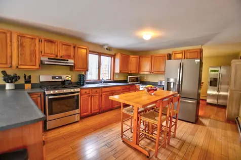 11 Strawberry Lane Oak Bluffs MA 02575