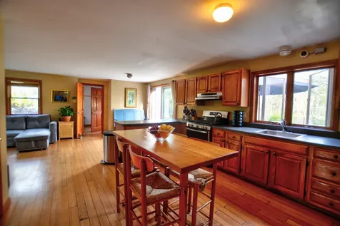 11 Strawberry Lane Oak Bluffs MA 02575