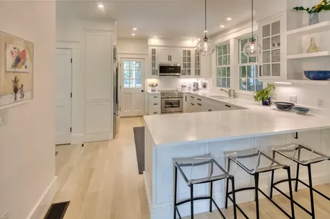 95 School Street Edgartown MA 02539