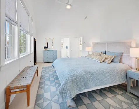 95 School Street Edgartown MA 02539