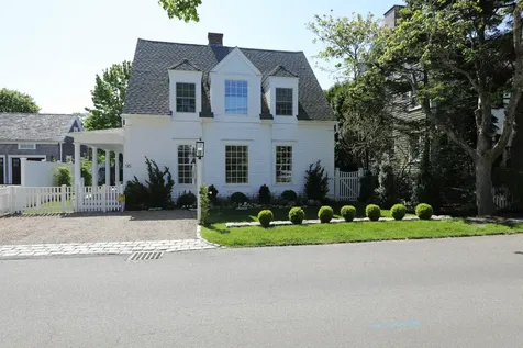 95 School Street Edgartown MA 02539