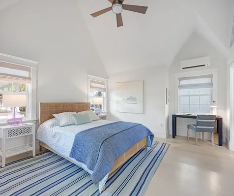 95 School Street Edgartown MA 02539