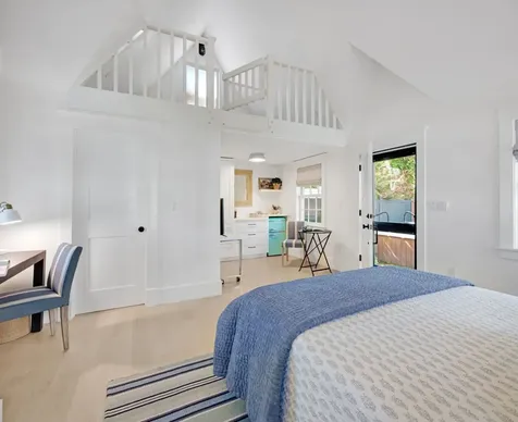 95 School Street Edgartown MA 02539
