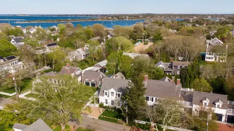 95 School Street Edgartown MA 02539
