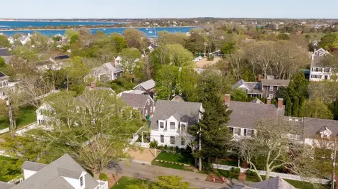 95 School Street Edgartown MA 02539